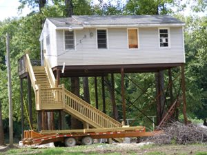 Jersey County Elevated Cabin on ILlinois River